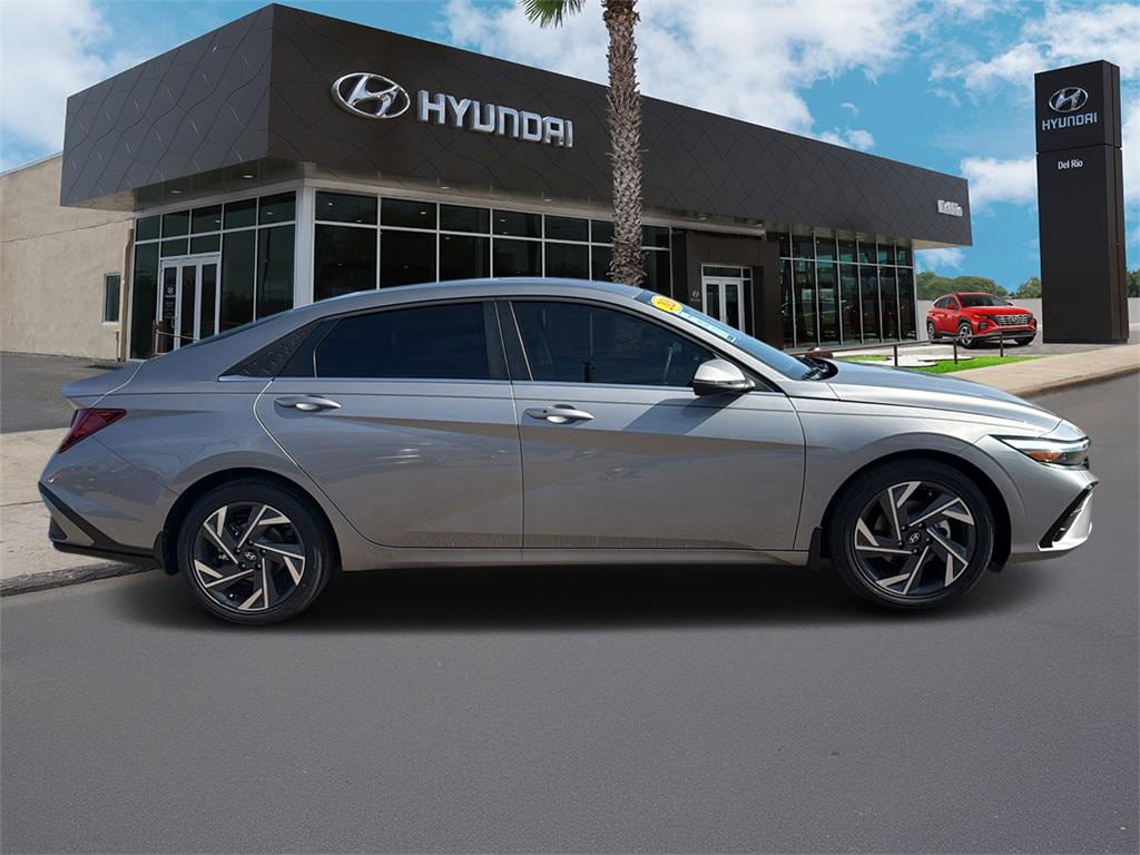 New 2026 Hyundai Elantra Limited Sedan
