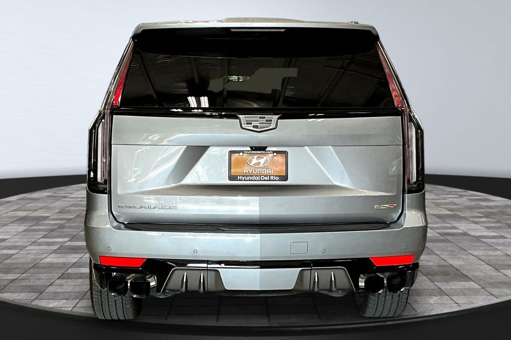 2024 Cadillac Escalade V-Series - Photo 6