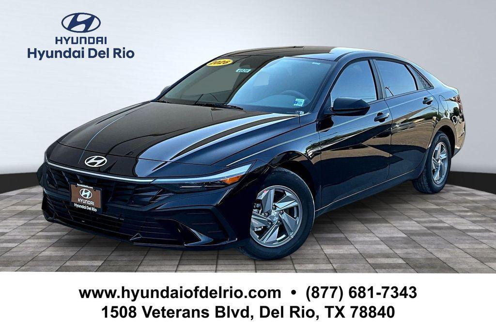 New 2026 Hyundai Elantra SE