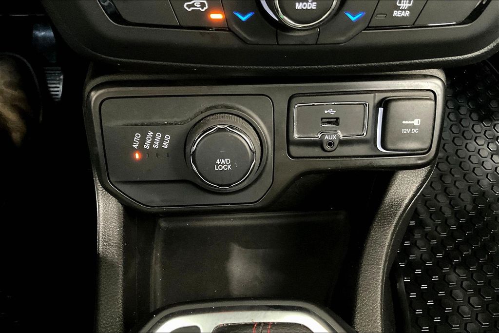 2023 Jeep Renegade Red Edition - Photo 16