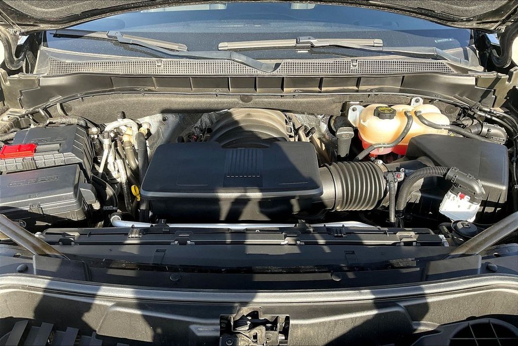 2024 Chevrolet Tahoe LS - Photo 29
