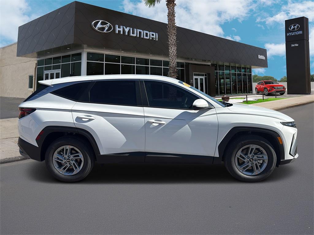 New 2026 Hyundai Tucson SE FWD SUV