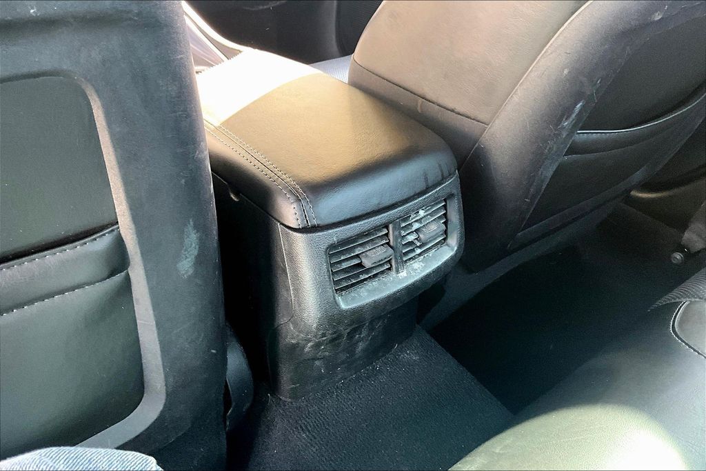 2021 Dodge Challenger SXT - Photo 11