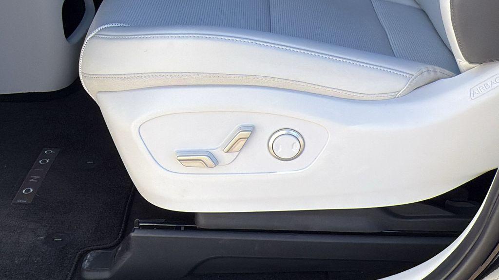 2026 Hyundai IONIQ 9 SEL - Photo 10