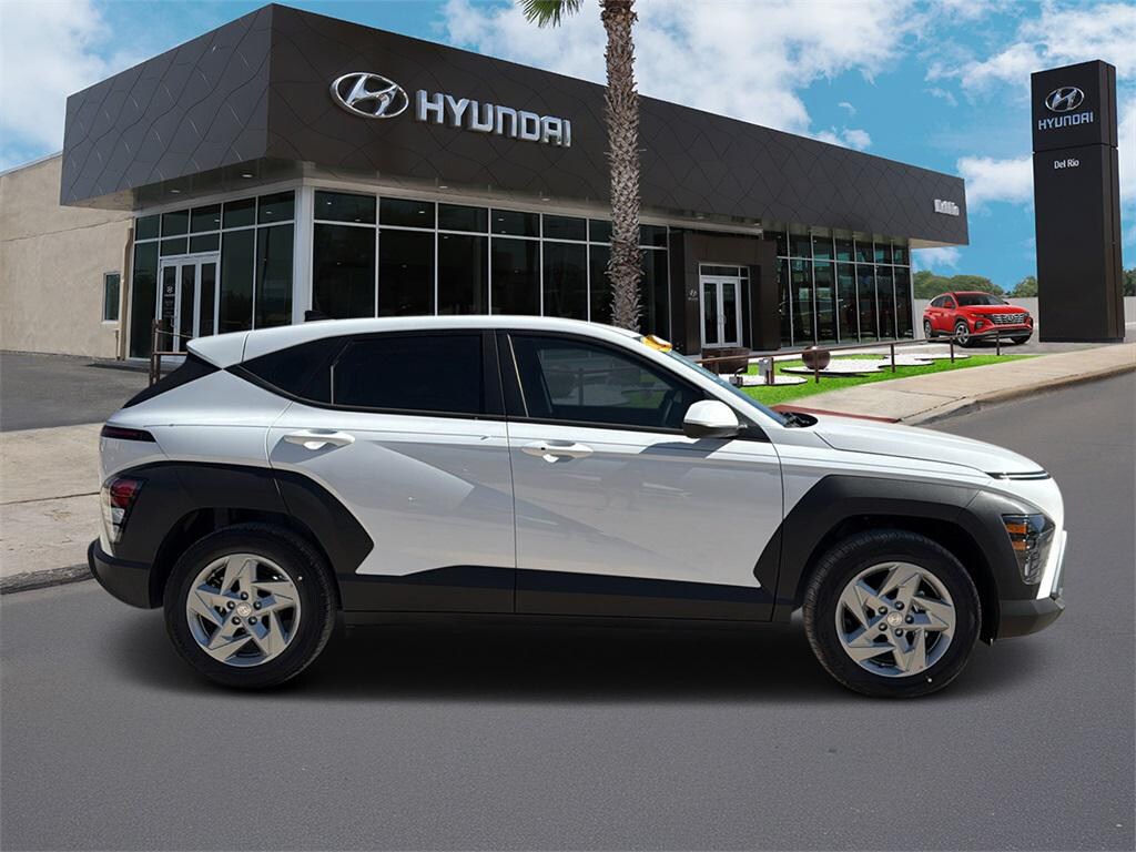 New 2026 Hyundai Kona SE FWD SUV