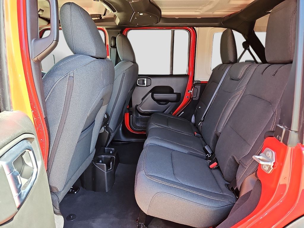 2025 Jeep Wrangler 4-Door Willys - Photo 9