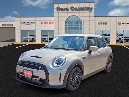 2024 MINI Cooper S Signature Hatchback