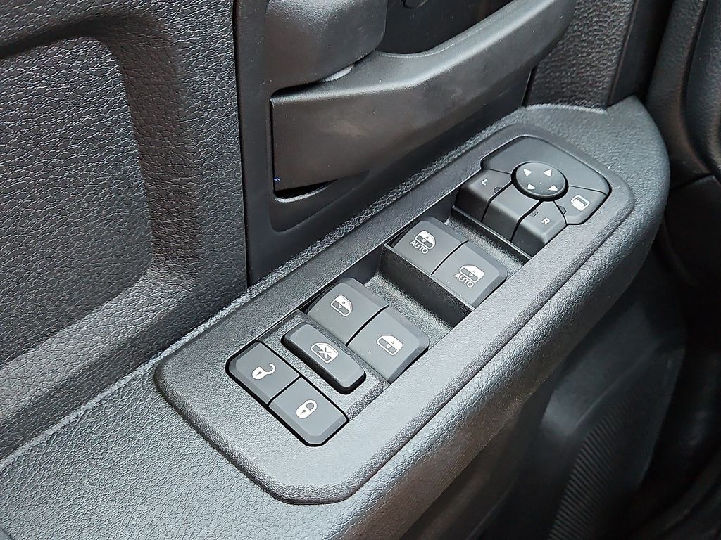 2025 RAM 2500 Tradesman - Photo 14
