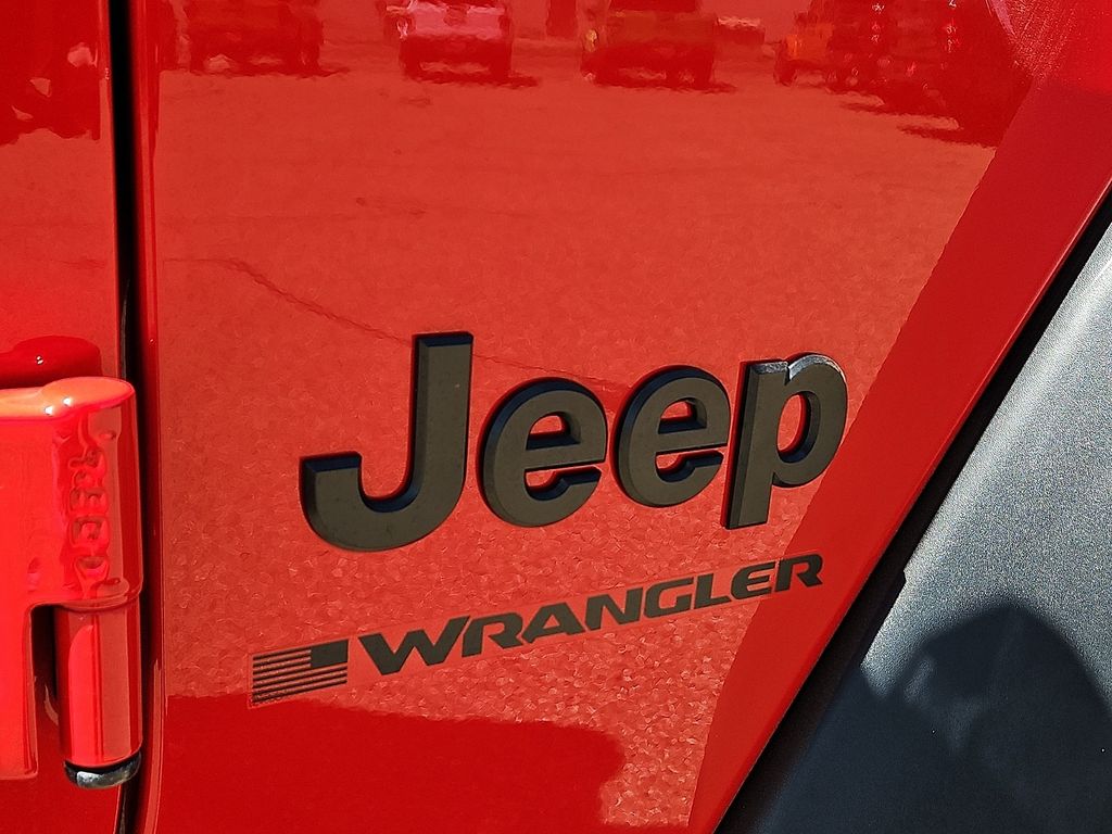 2025 Jeep Wrangler 4-Door Willys - Photo 6