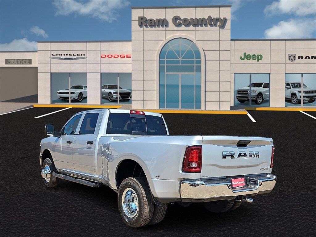 2026 Ram 3500 Tradesman photo 2