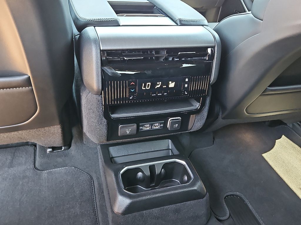 2025 Jeep Wagoneer Series II - Photo 7