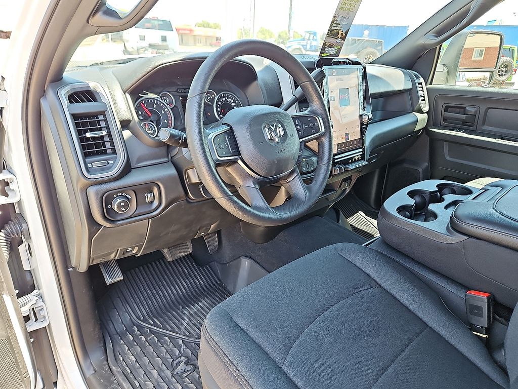 2025 RAM 2500 Tradesman - Photo 12