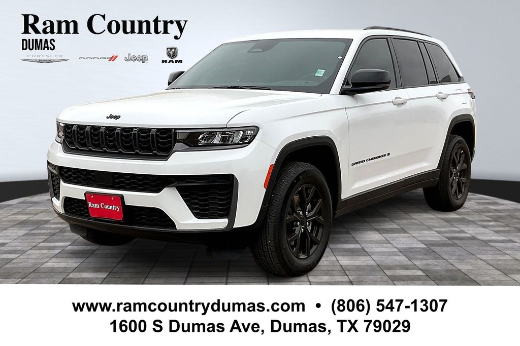 2026 Jeep Grand Cherokee Laredo Altitude's photo
