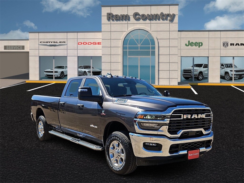 2026 Ram 3500 Big Horn photo 2