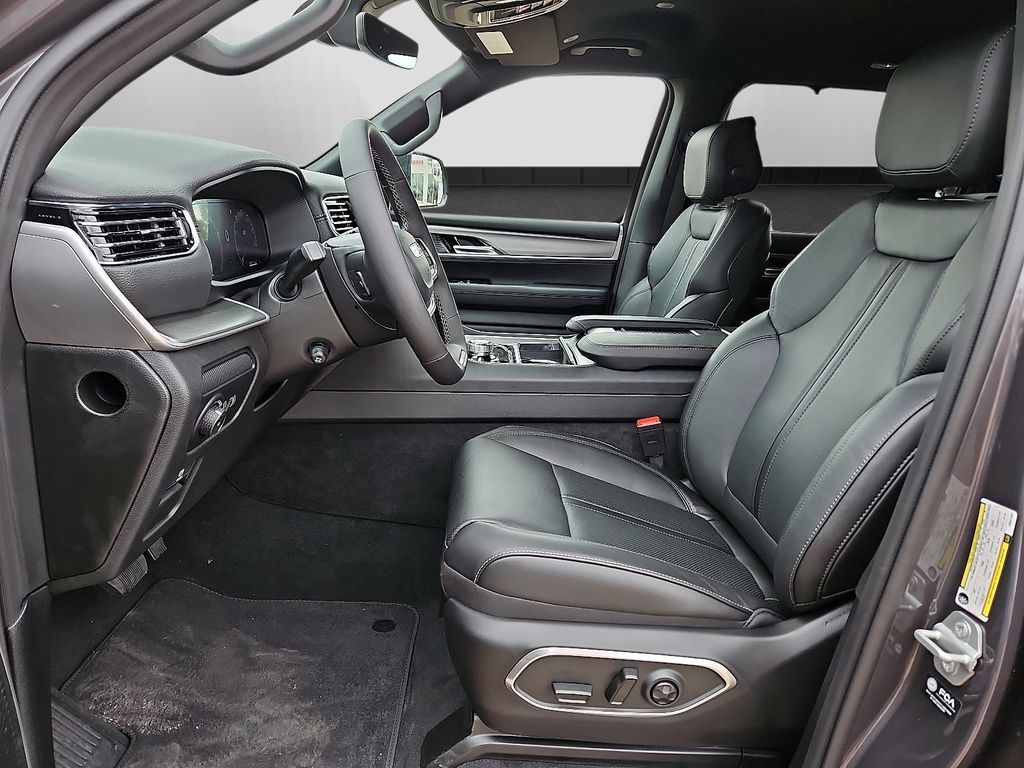 2025 Jeep Wagoneer Series I - Photo 10