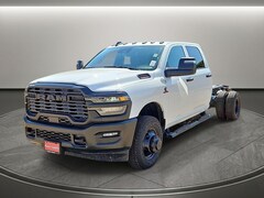 2026 Ram 3500 TRADESMAN CREW CAB CHASSIS 4X4 60' CA Pickup