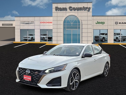 2024 Nissan Altima 2.5 SR Sedan