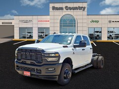 2026 Ram 3500 Chassis Cab TRADESMAN CREW   4X4 60' CA Pickup