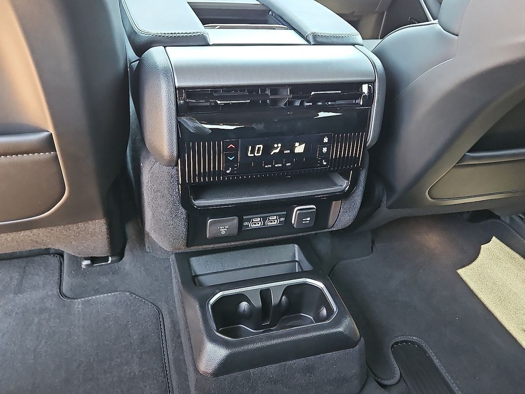 2025 Jeep Wagoneer Series II - Photo 7
