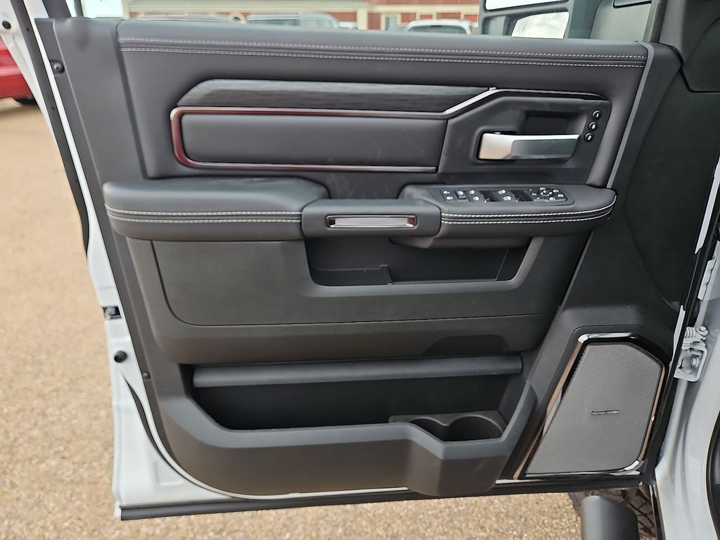 2025 RAM 2500 Power Wagon - Photo 10