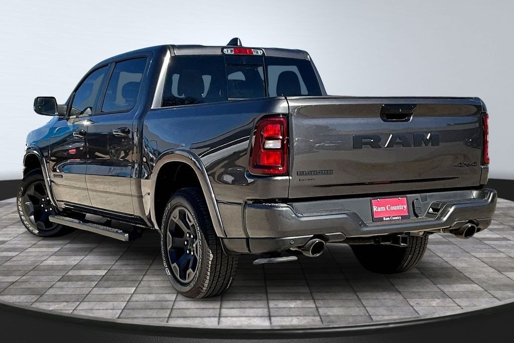 New 2026 Ram 1500 BIG HORN CREW CAB 4X4 5'7 BOX Pickup