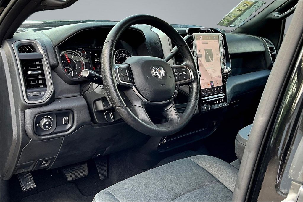 2025 RAM 2500 Tradesman - Photo 8