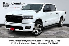 2026 Ram 1500 EXPRESS CREW CAB 4X2 5'7 BOX Pickup