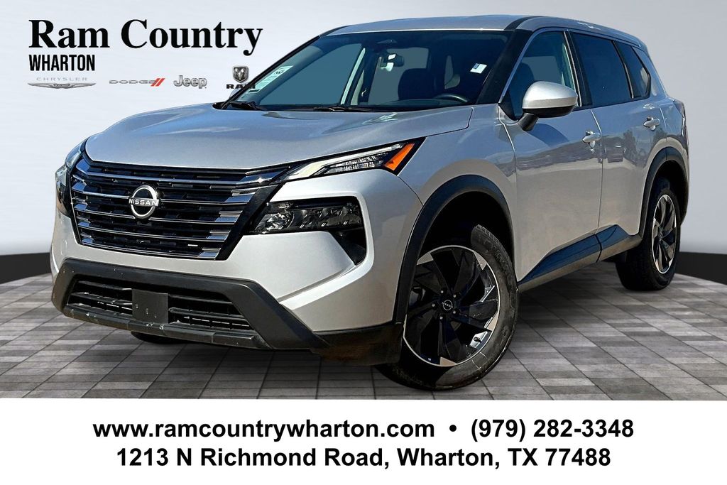 Used 2025 Nissan Rogue SV