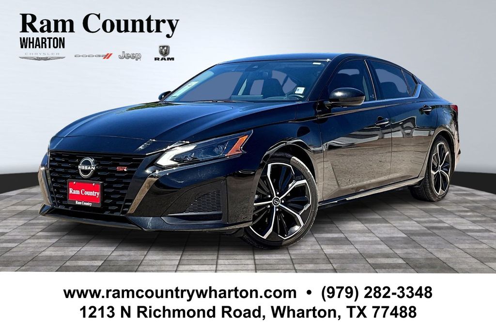 2024 Nissan Altima SR
