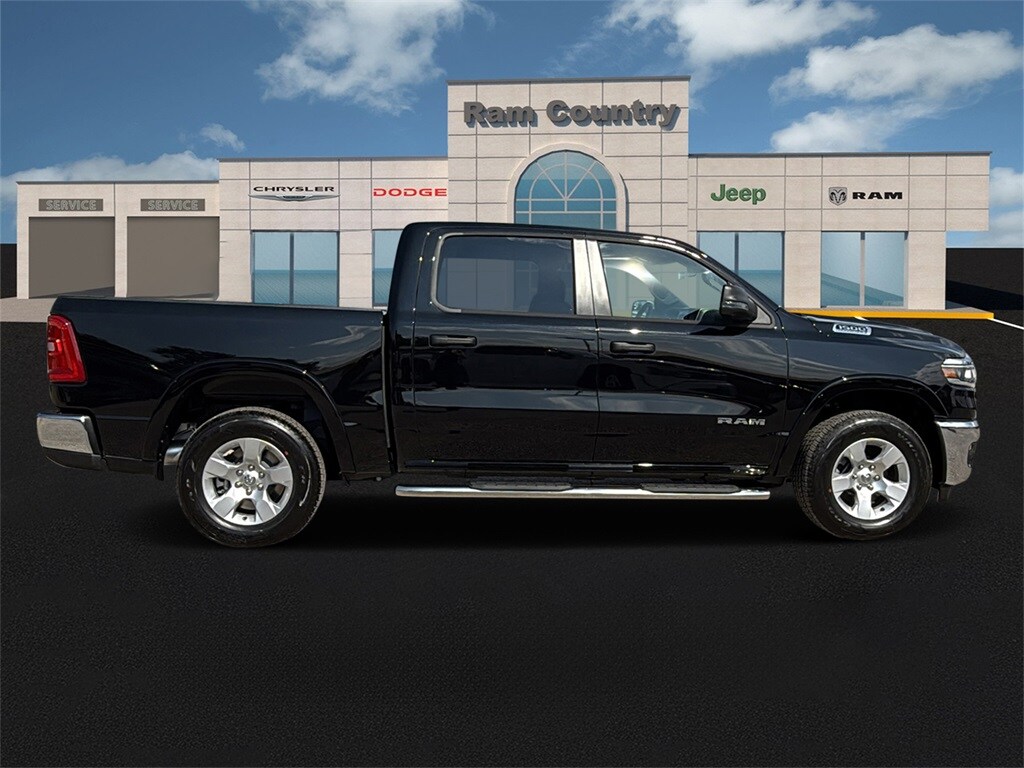 New 2026 Ram 1500 LONE STAR CREW CAB 4X2 5'7 BOX Pickup