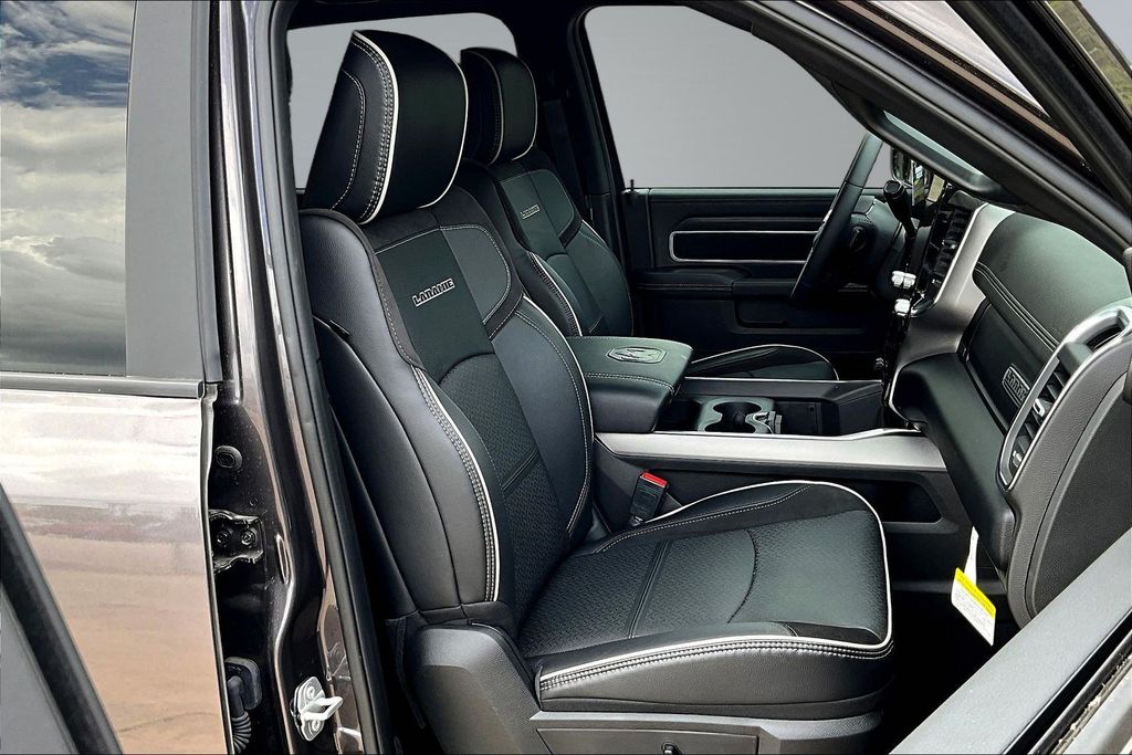 2025 RAM 2500 Laramie - Photo 14