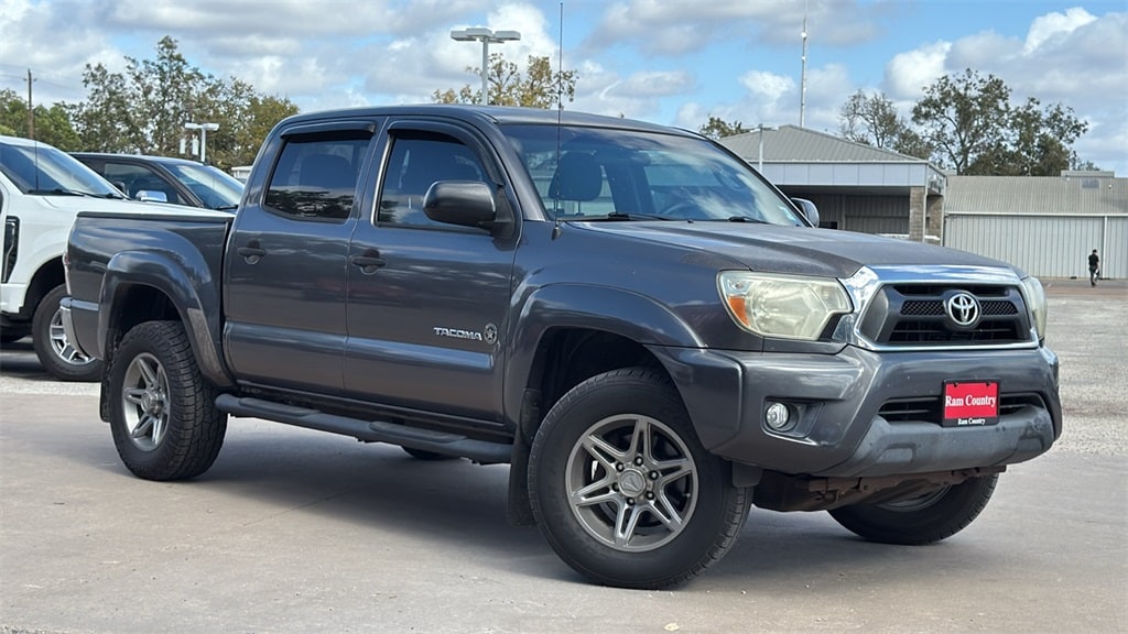 Used 2014 Toyota Tacoma PreRunner with VIN 5TFJU4GN6EX061921 for sale in Wharton, TX