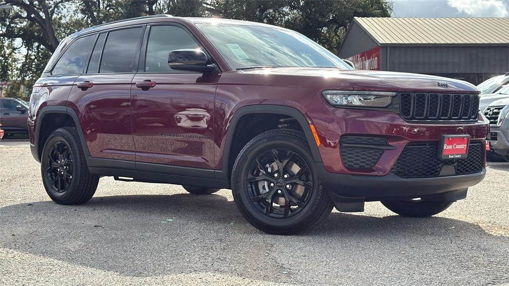 2025 Jeep Grand Cherokee Altitude's photo