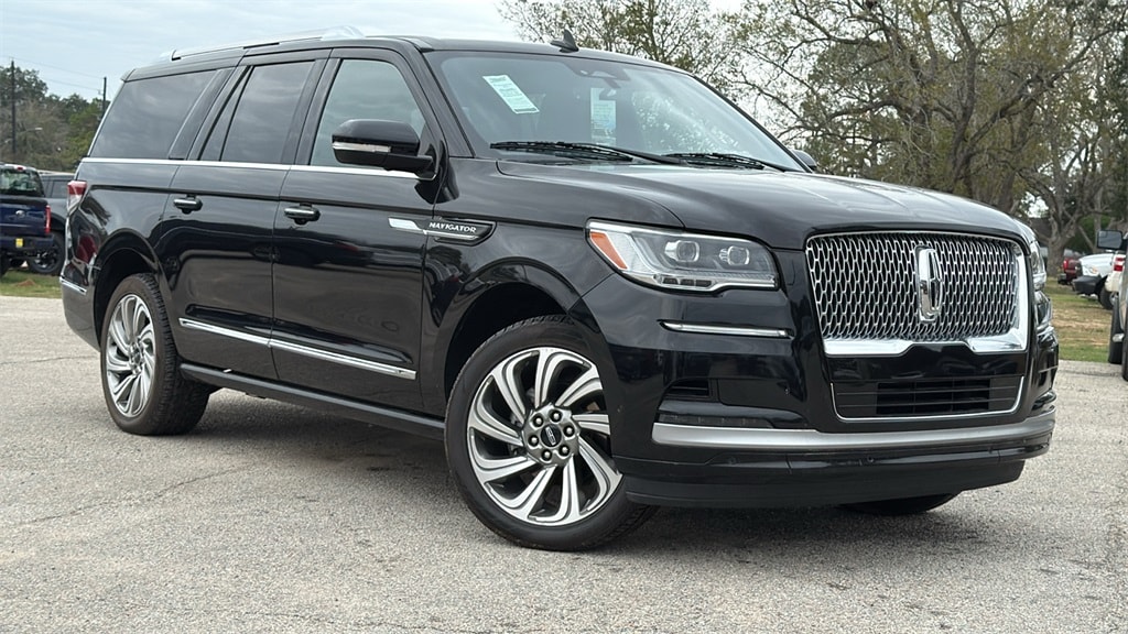 2023 Lincoln Navigator Reserve L's photo