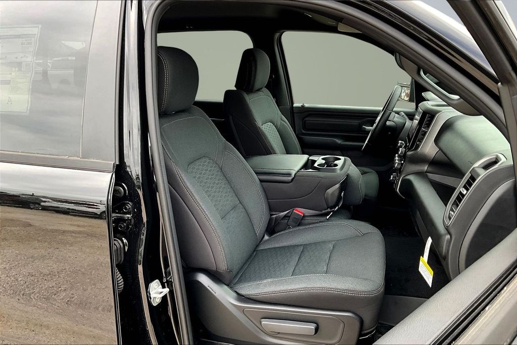 2026 RAM 1500 Warlock - Photo 12