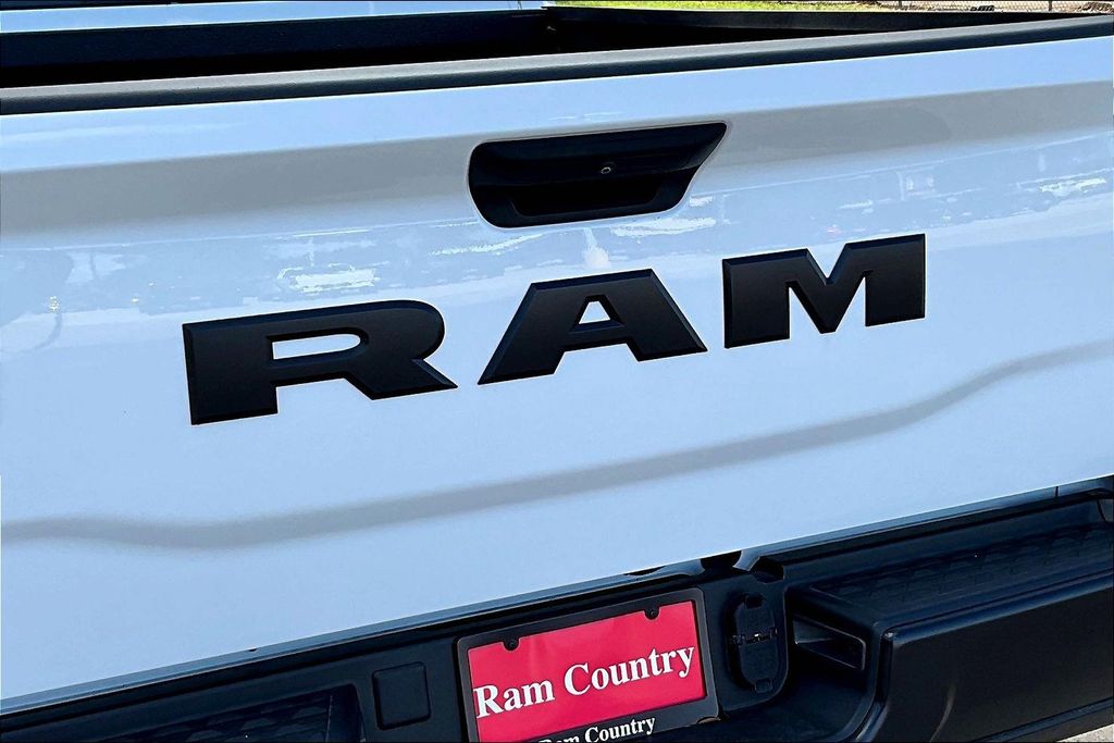 2025 RAM 2500 Tradesman - Photo 10