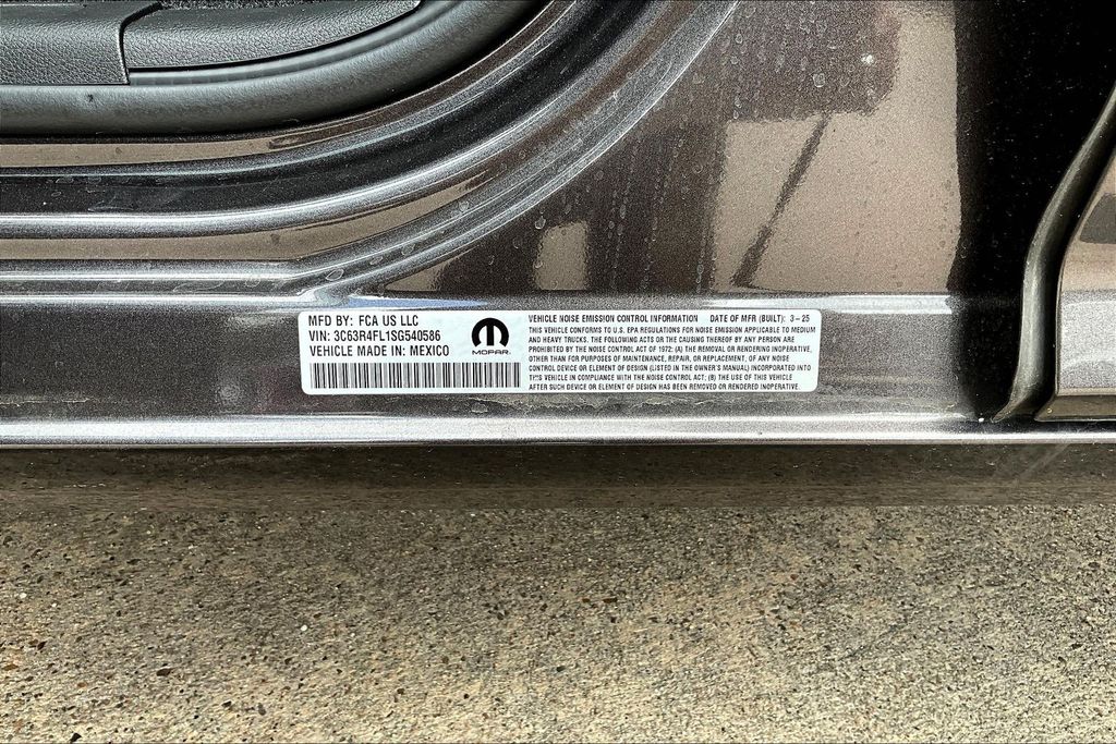 2025 RAM 2500 Laramie - Photo 9