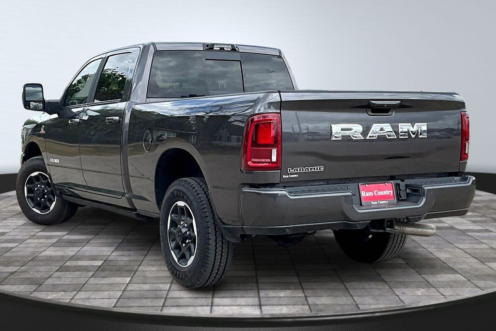 2025 RAM 2500 Laramie - Photo 4