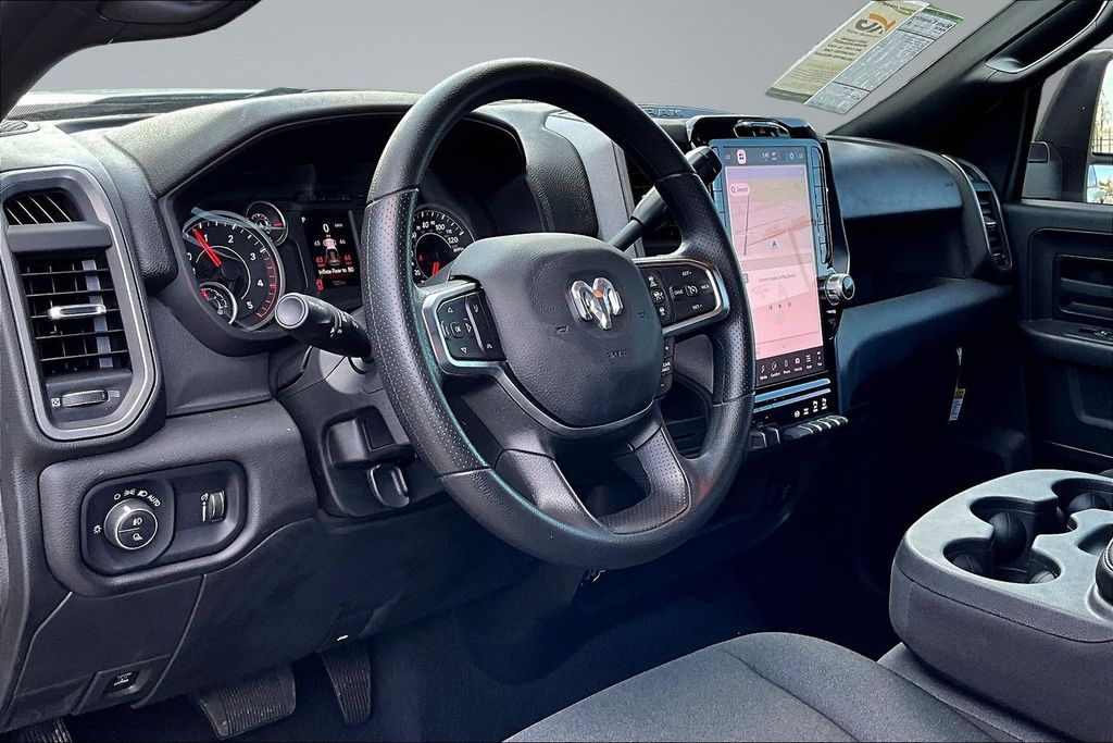 2025 RAM 2500 Tradesman - Photo 8