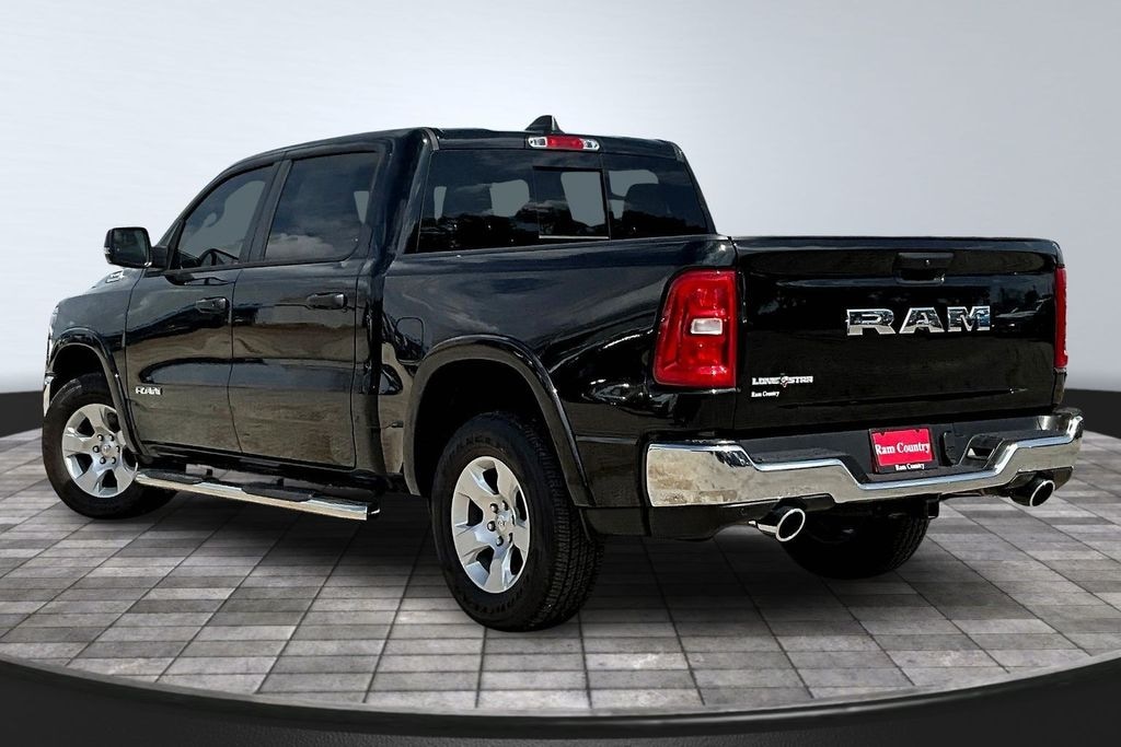 New 2026 Ram 1500 LONE STAR CREW CAB 4X2 5'7 BOX Pickup