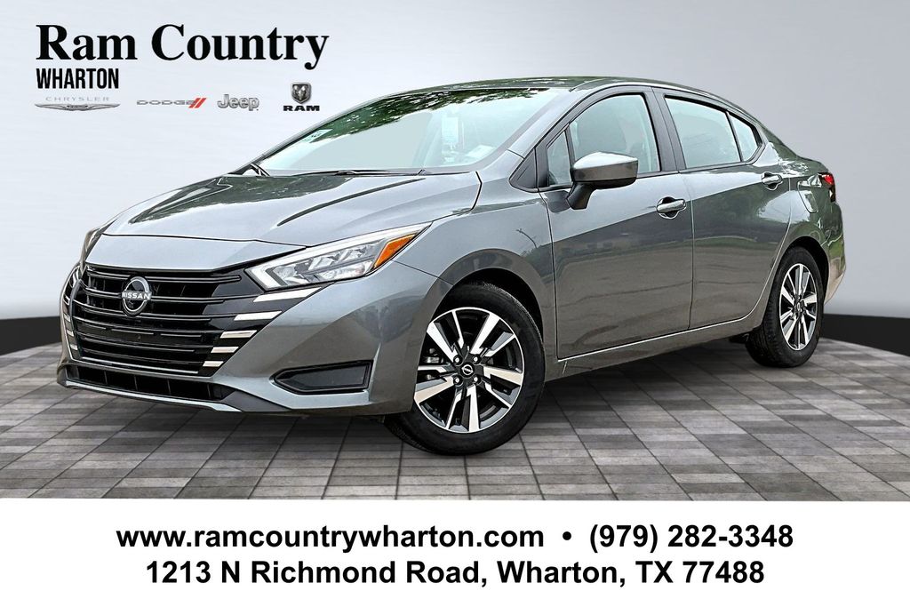 2025 Nissan Versa 1.6 SV CVT's photo