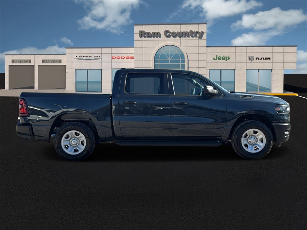 New 2026 Ram 1500 TRADESMAN CREW CAB 4X2 5'7 BOX Pickup