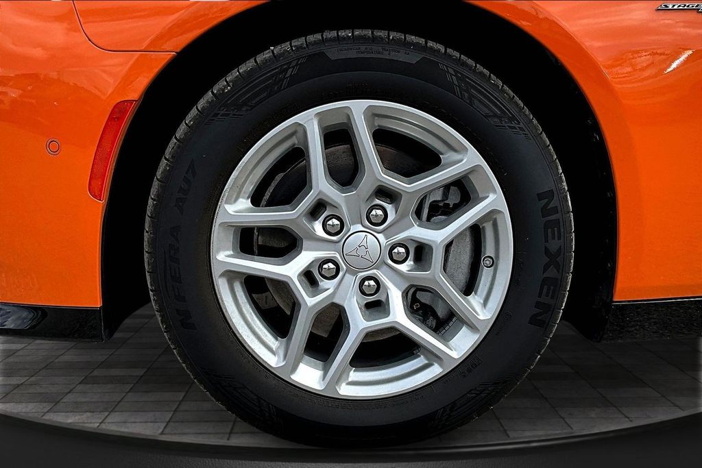 2025 Dodge Charger Daytona R/T - Photo 13