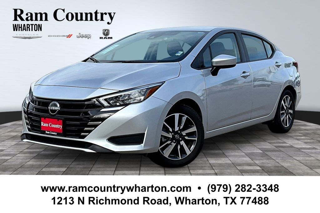 2025 Nissan Versa Sedan SV