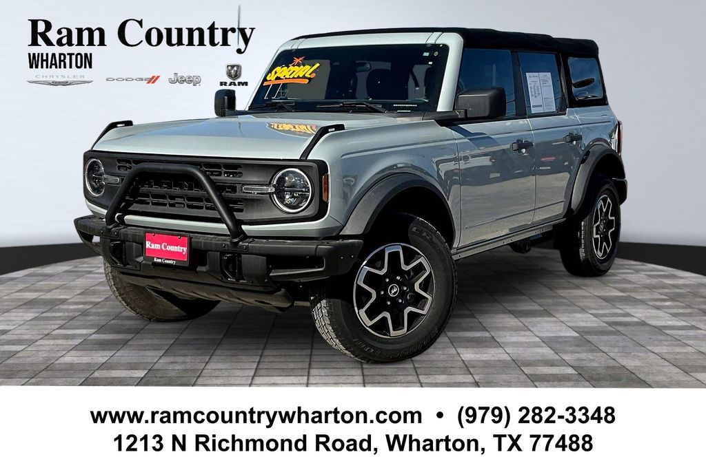 2022 Ford Bronco 4-Door Base