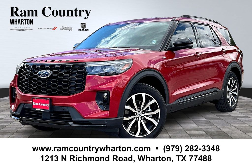 2025 Ford Explorer ST-LINE RWD (PL535)'s photo