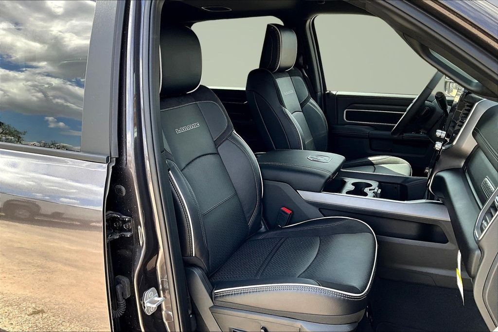 2025 RAM 2500 Laramie - Photo 12