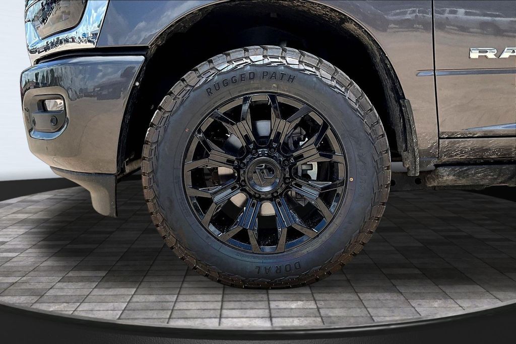2025 RAM 2500 Laramie - Photo 15