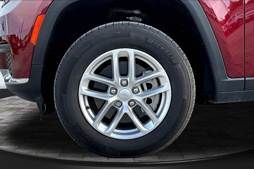 2025 Jeep Grand Cherokee L Laredo - Photo 14