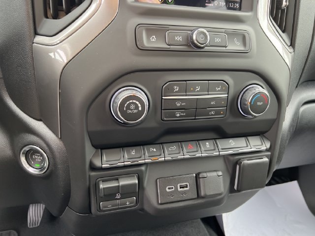 2026 Chevrolet Silverado 2500 HD Custom - Photo 17